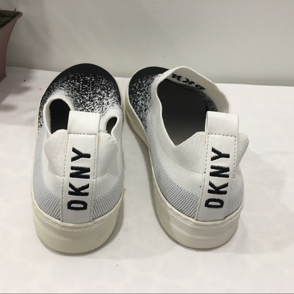 NWOT DKNY slip on sneaker size 7 - Picture 8 of 9